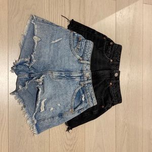 Garage denim shorts in colours black and blue!